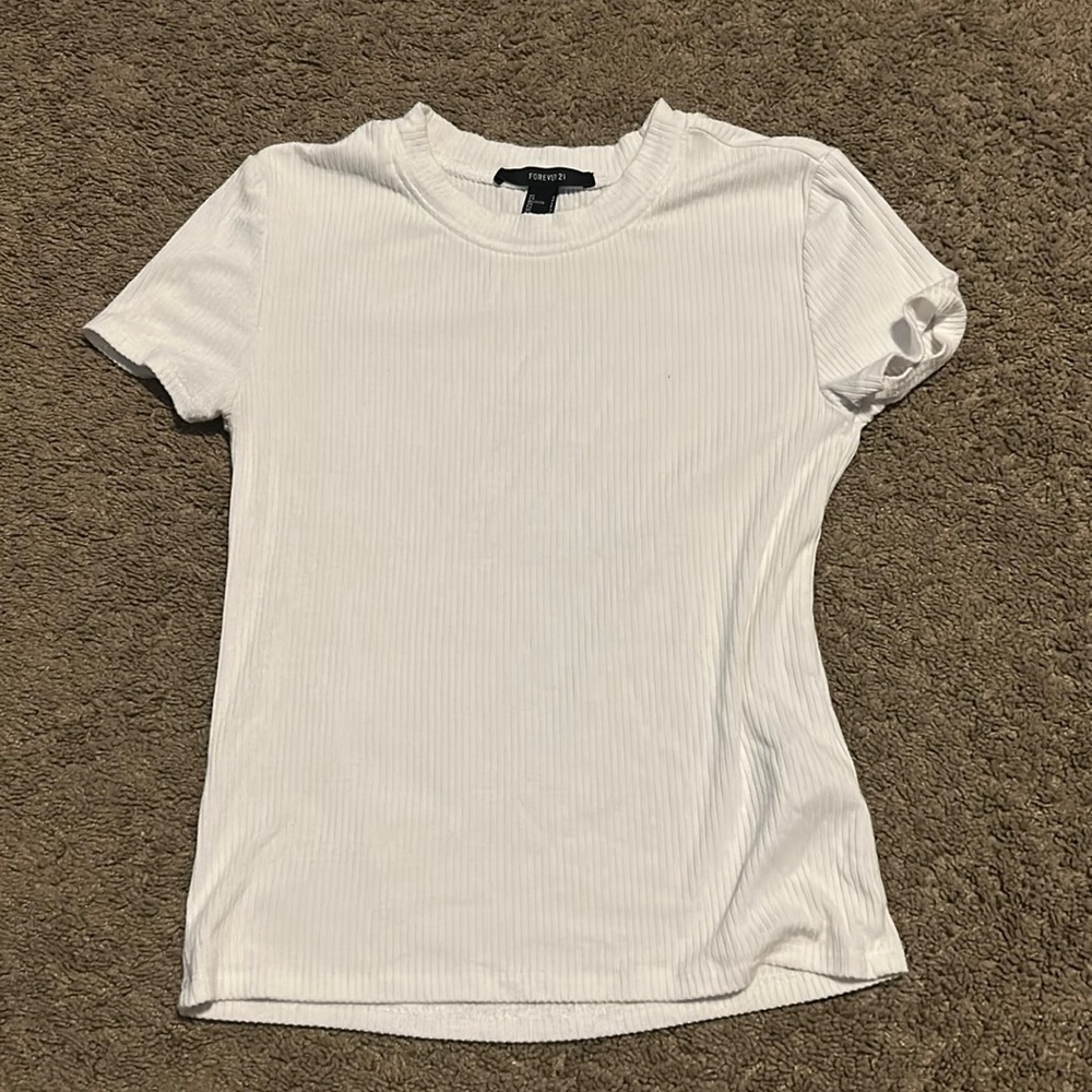 White t shirt women’s